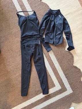 Women’s Black High-Waist Leggings with Matching Tank & Jacket - DFYNE